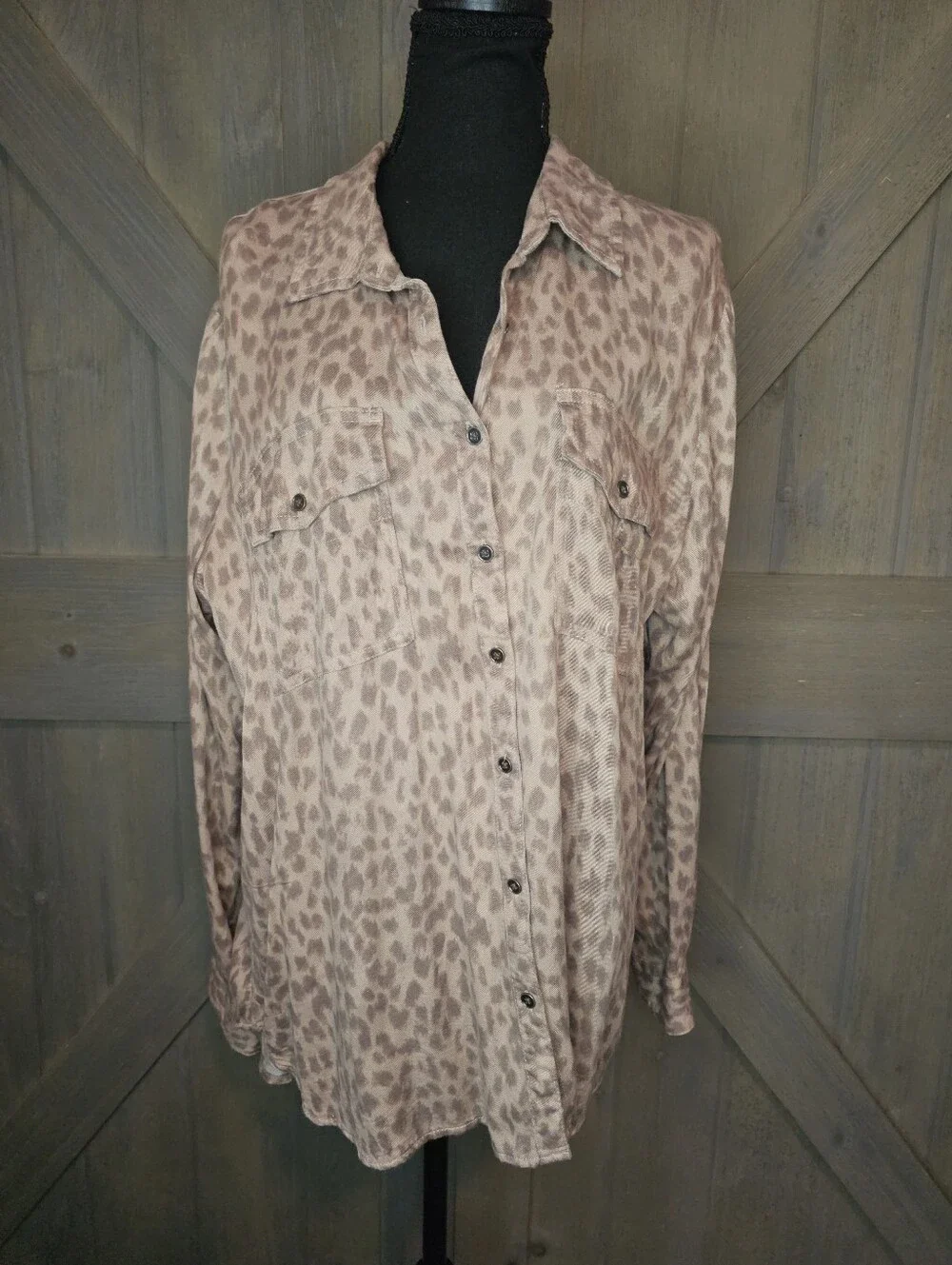 Maurices Women's Leopard Print Button-Up Blouse Shirt XXL